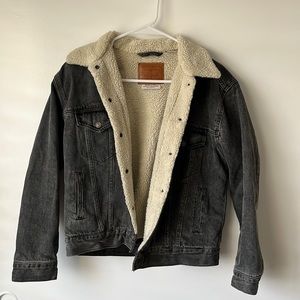 Levi Sherpa Jacket